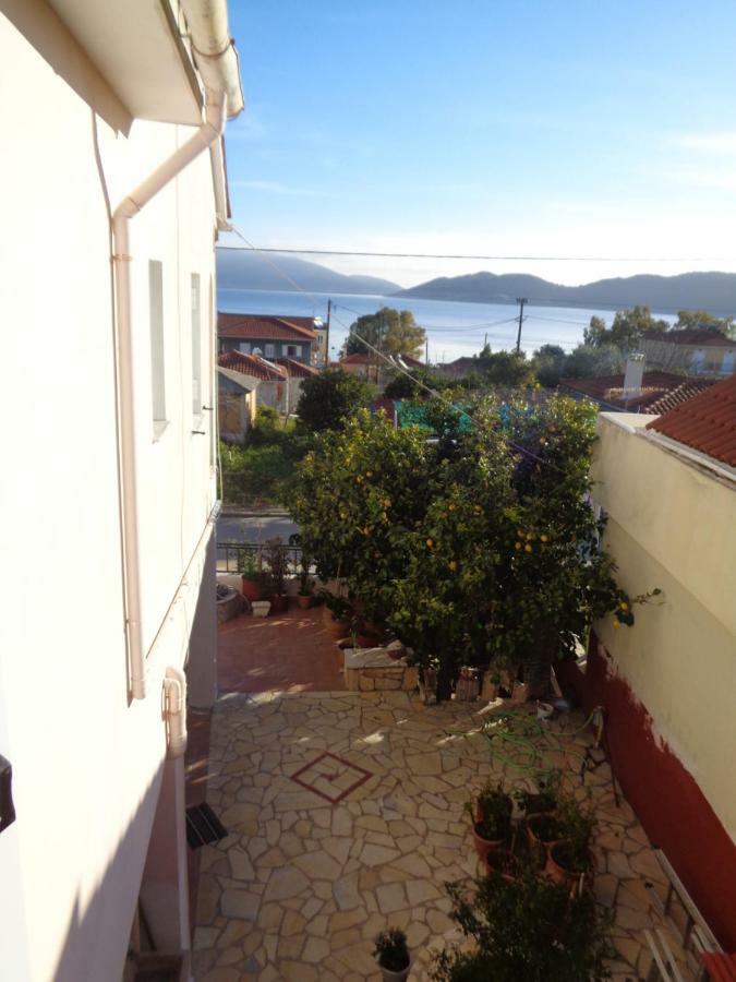 카라보밀로스 Melissani House 빌라 외부 사진