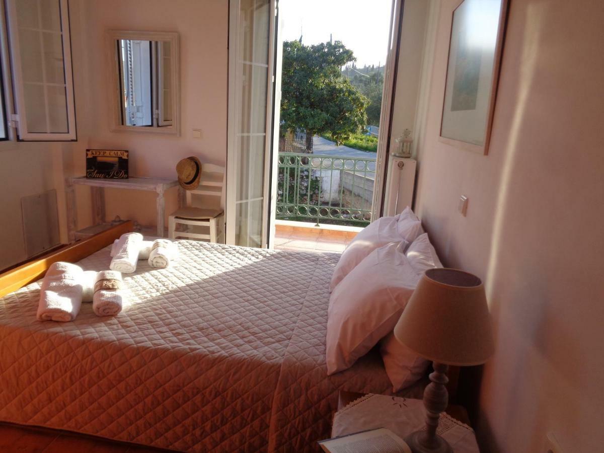 카라보밀로스 Melissani House 빌라 외부 사진