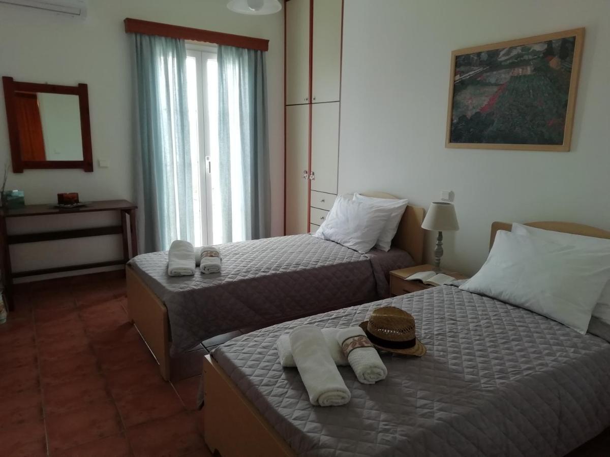 카라보밀로스 Melissani House 빌라 외부 사진