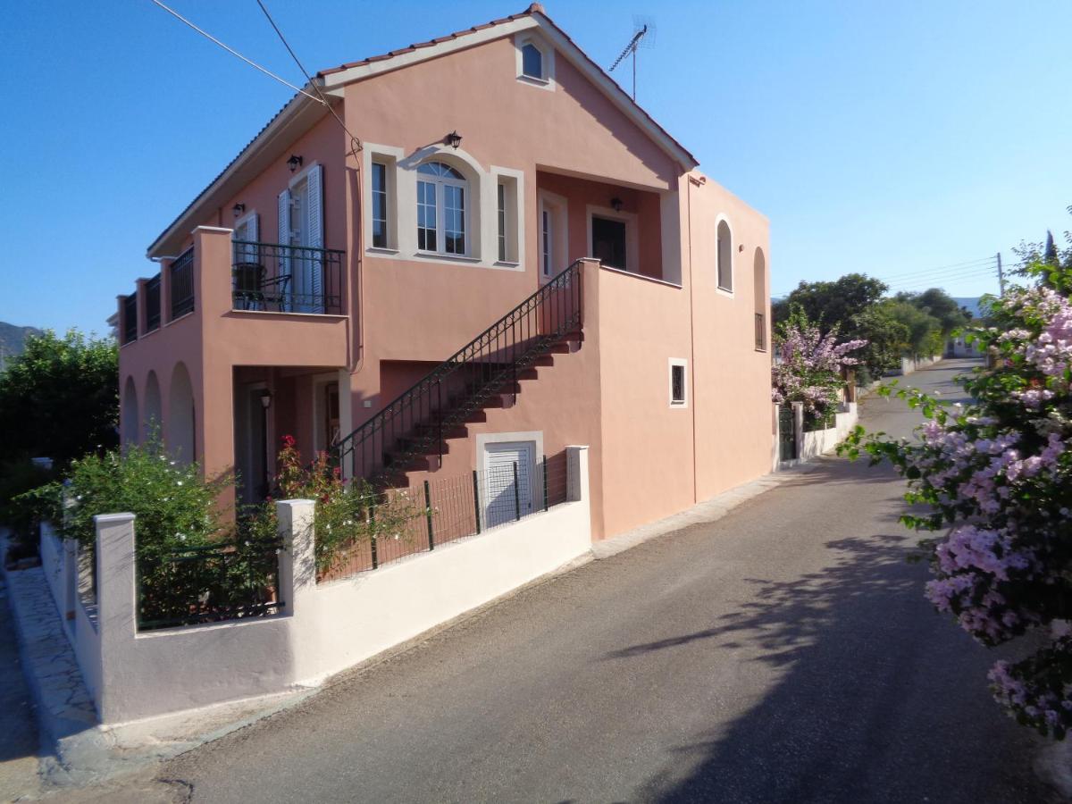 카라보밀로스 Melissani House 빌라 외부 사진